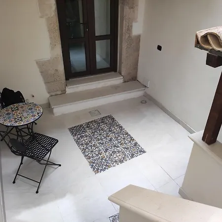 Al Settimo Porta Marina Tatil Evi Siraküza